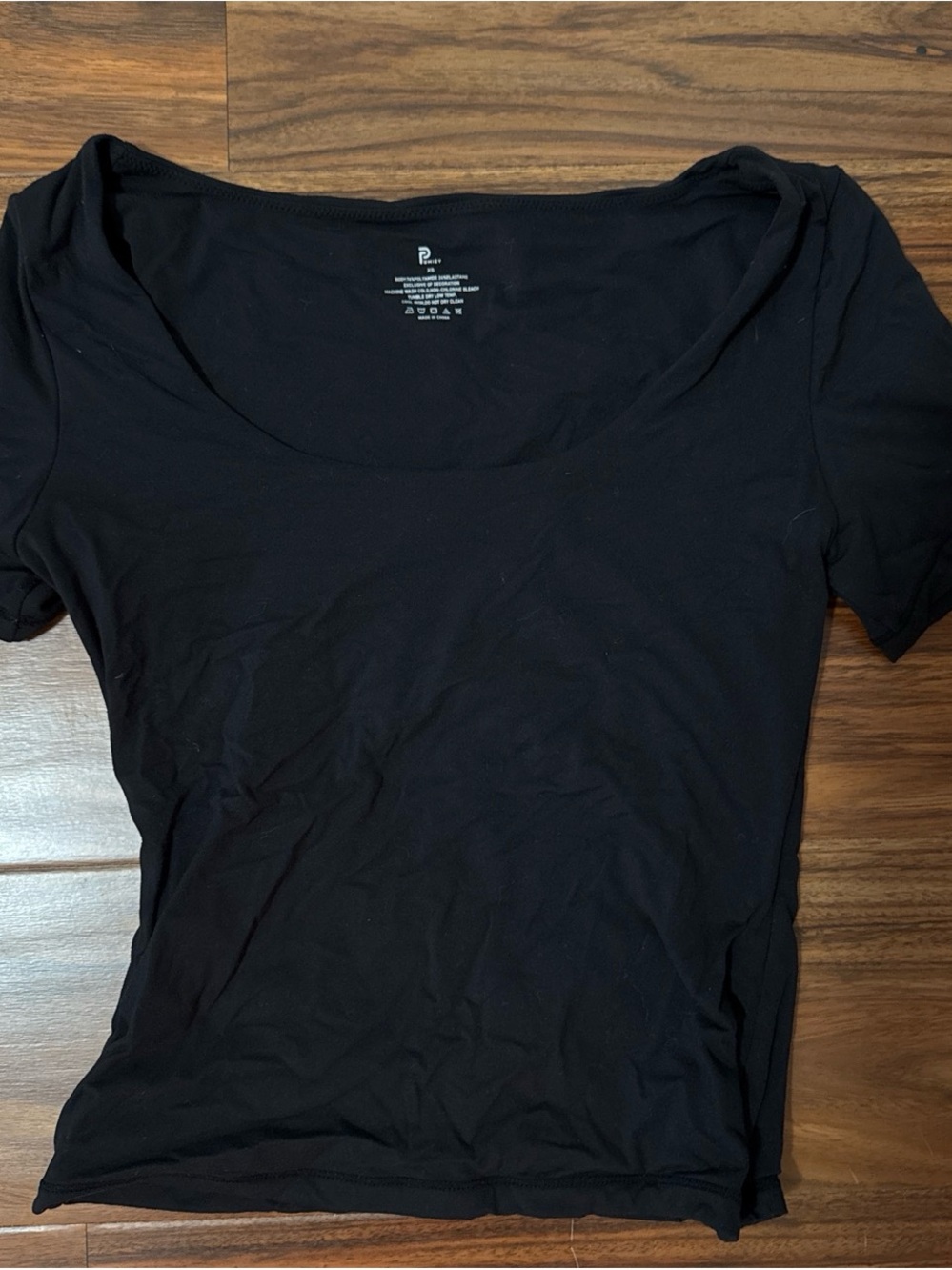 Basic Scoop Neck Black Women's Top